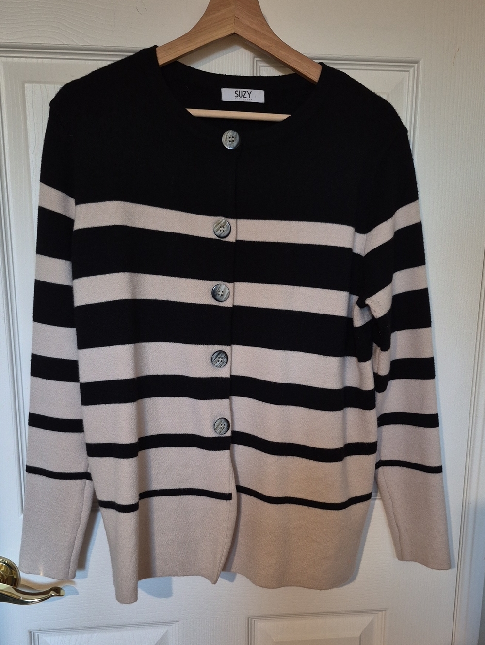 Suzy Shier Striped Fine Knit Crewneck Cardigan Black Beige XL